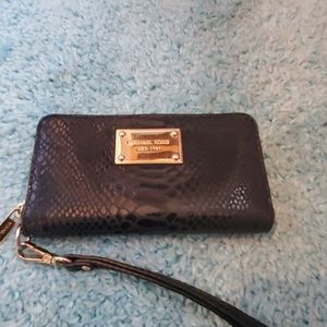 Michael Kors wristlet